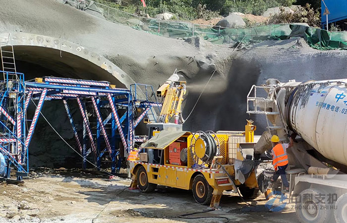 混凝土湿喷台车在隧道机械化施工中的应用